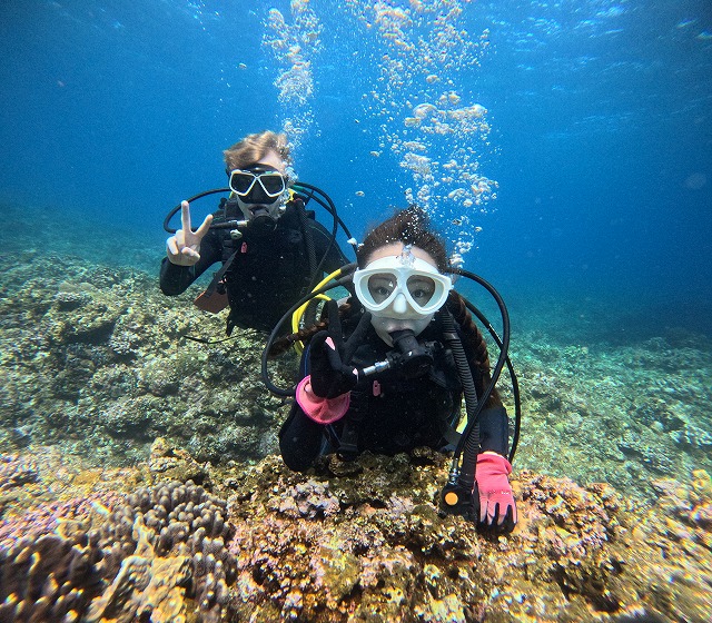 沖縄　ダイビング　慶良間　自社船