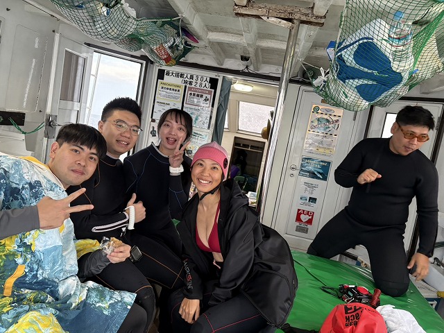 沖縄　ダイビング　ホエールスイム　自社船