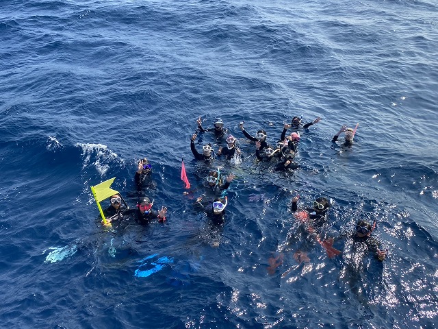 沖縄　ダイビング　ホエールスイム　自社船